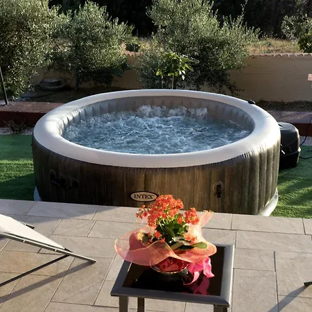 Villa Serena - Vasca Idromassaggio
