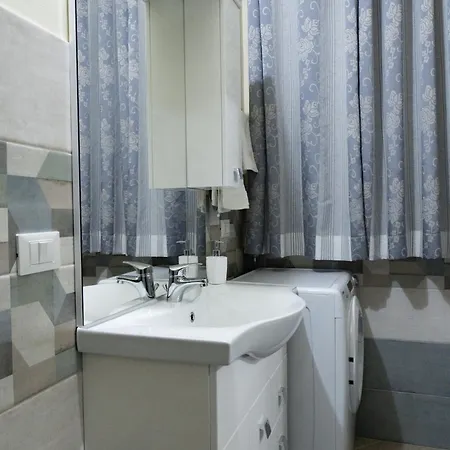 Serena - Vasca Idromassaggio Villa