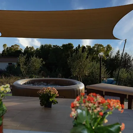 Serena - Vasca Idromassaggio Villa